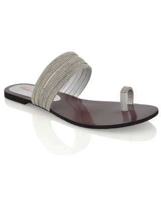 SKYE SLIP ON DAINTY SPARKLY STRAPPY TOE RING POST HIGH SHINE DIAMANTE FLAT SANDALS IN SILVER