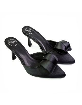 black mid heel