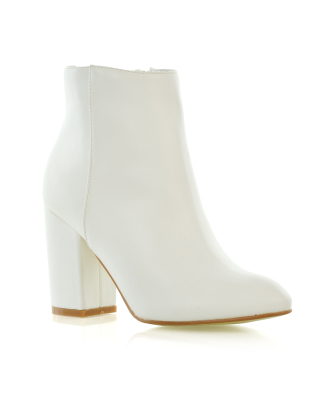 PEACHES CHUNKY BLOCK HIGH HEEL ZIP UP ANKLE WINTER BOOTS IN WHITE SYNTHETIC LEATHER