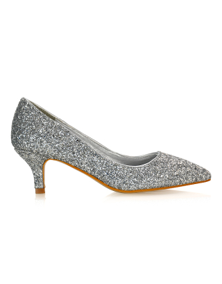 court heels in silver