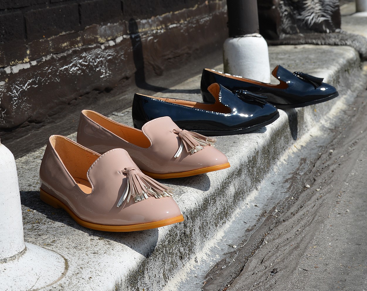XY London Betsy Tassel Loafers in Nude & Black Patent
