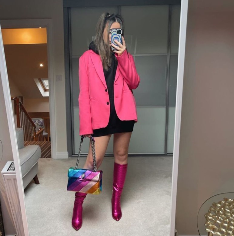 Influencer @bysisterstyle wearing blazer with hoodie and XY London Opal Fuchsia Metallic Long Boots 